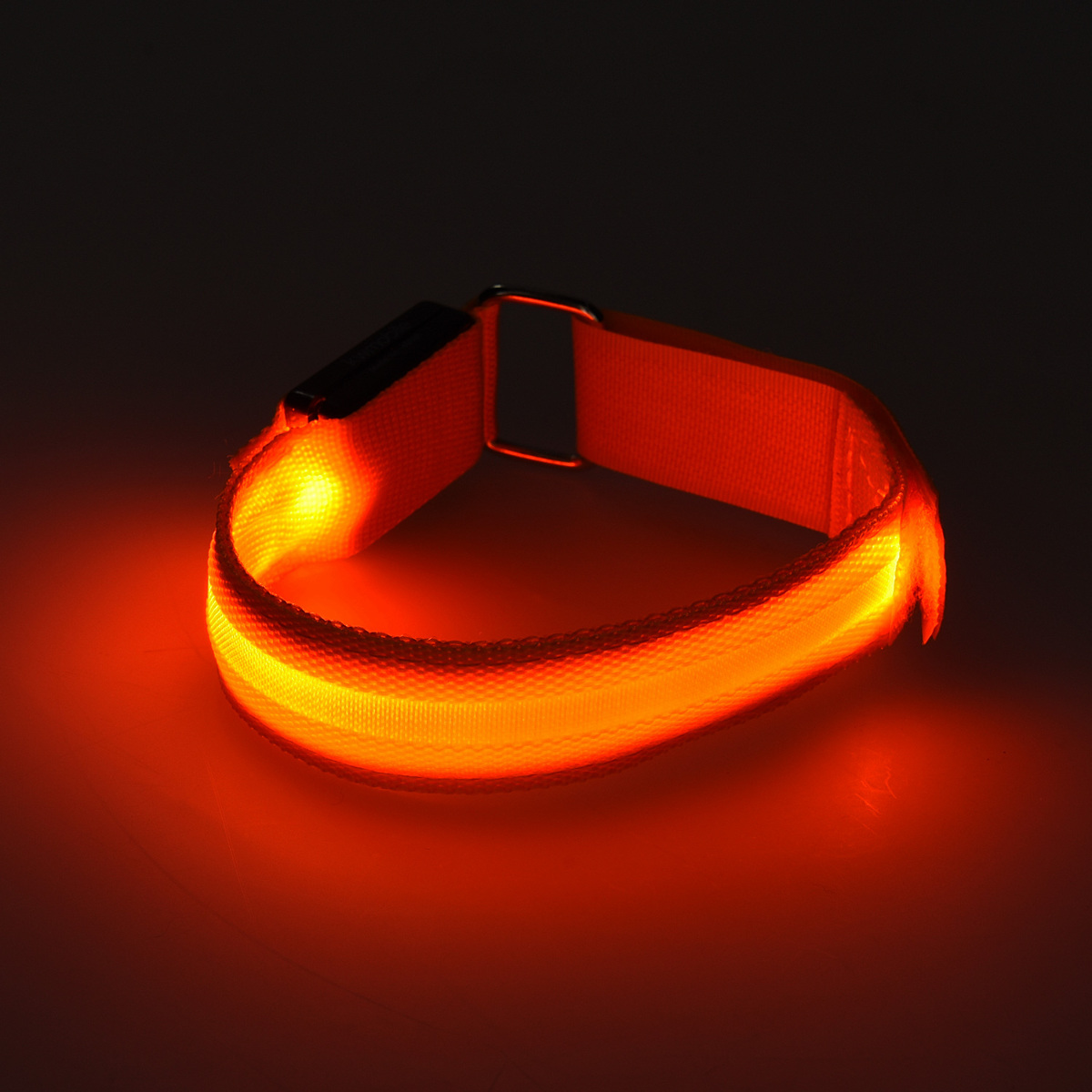 YUYWWAN LED Armband Set - 7 Bunte Leuchtbänder Für Partys & Events